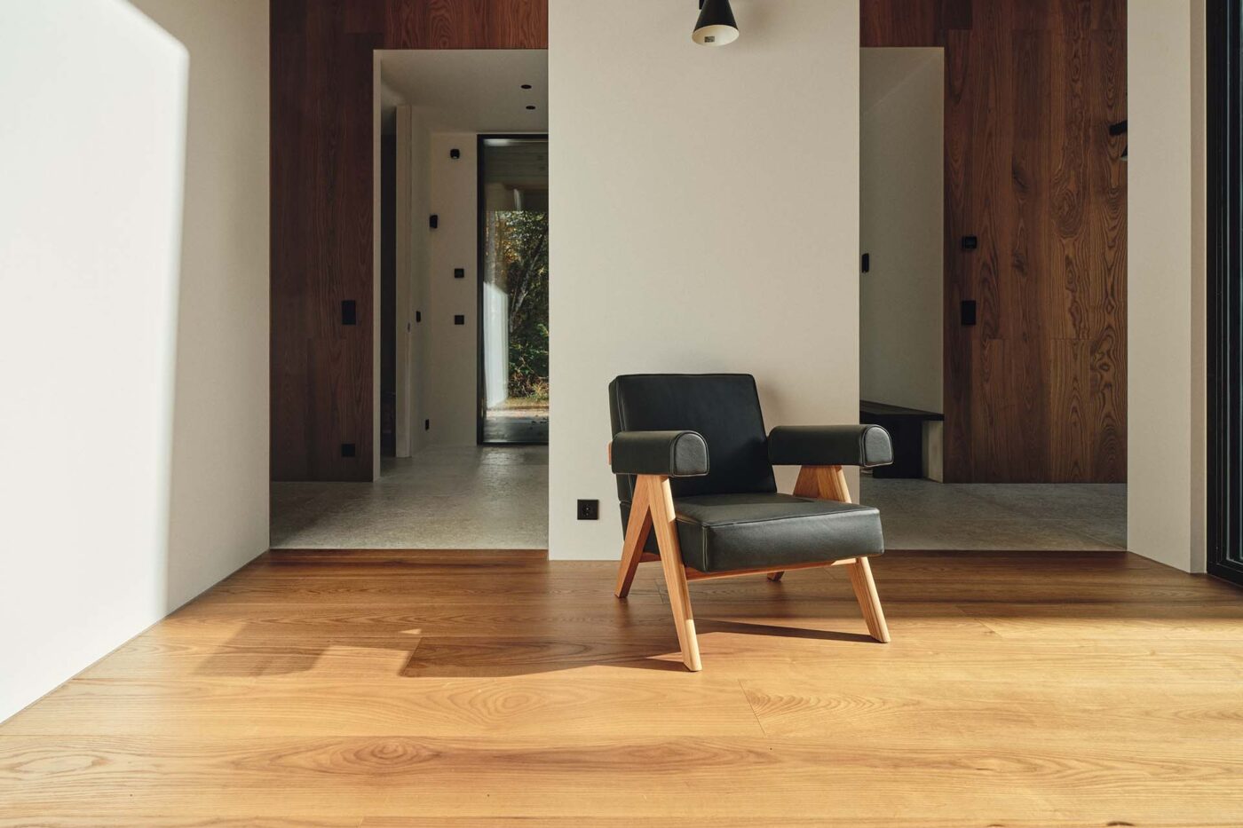 Warm Minimalism: Embracing the Timeless Beauty of Wood - Thermory