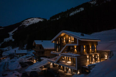 Thermory Benchmark termosaare vooder D4 sg2, Seven Peaks Lodge French Alps, arhitekt William Glasbergen