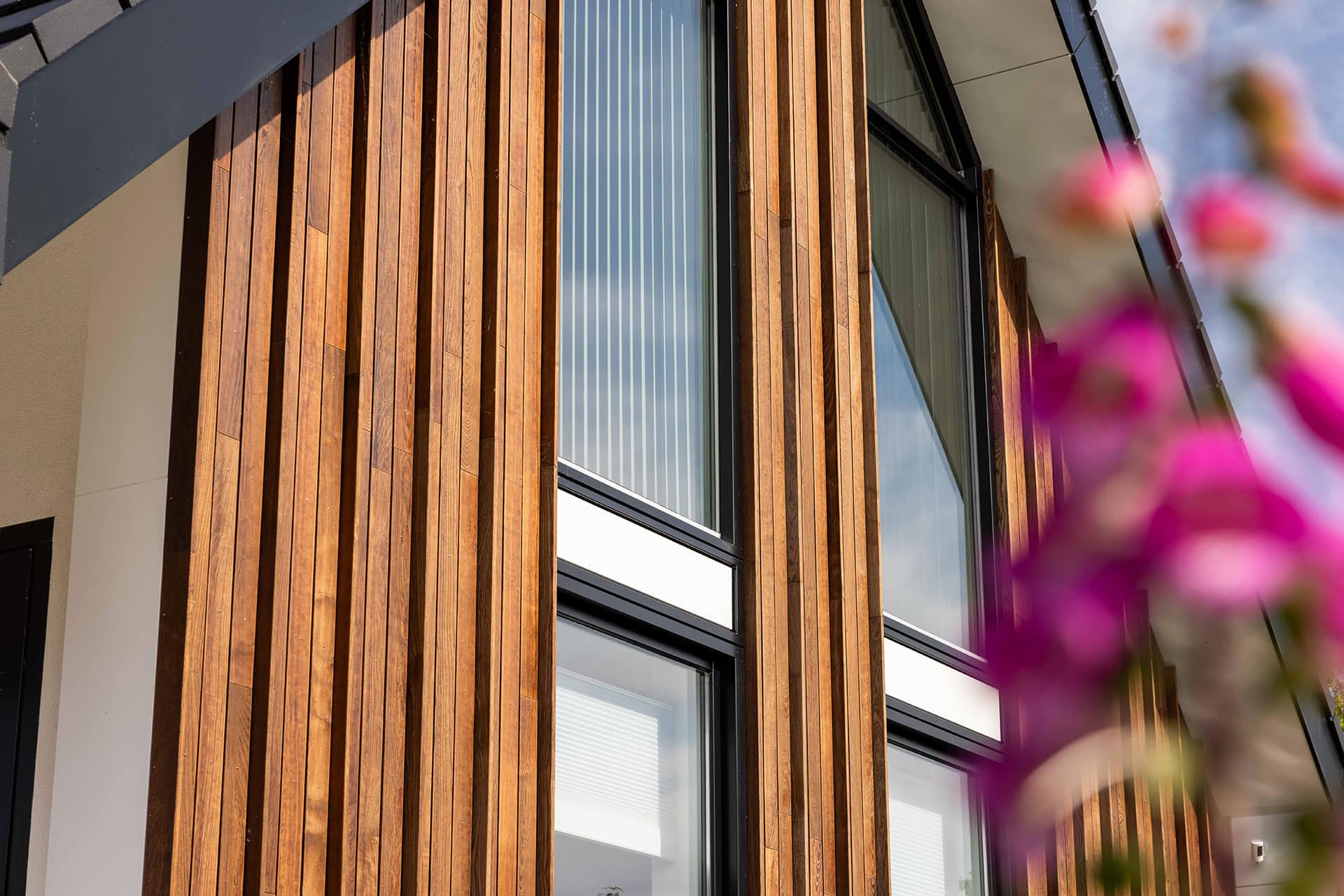 Private house Sneek, Thermory Benchmark thermo-ash cladding, architect JOUS Architecten, Photo IMAZZO