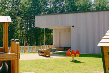 Sõmerpalu kindergarten, Estonia, Thermory Vivid Light Silvered cladding, architect Orub OÜ, Photo. Karl-Kasepõld